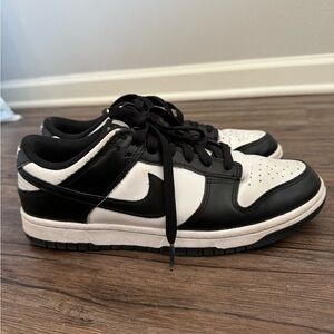Nike Panda Dunks